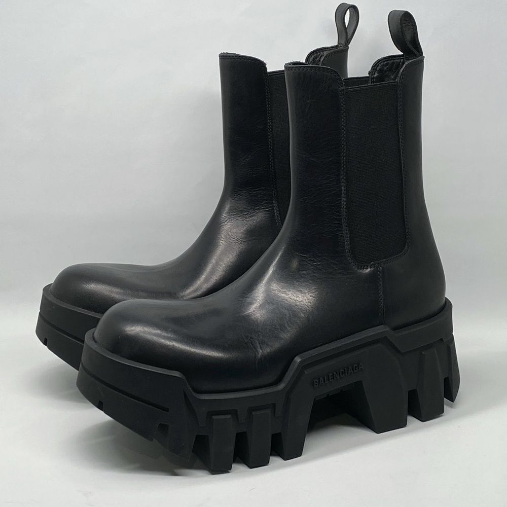 Balenciaga Leather Chelsea Boot size 38